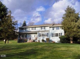 76 Beaver Brook Rd, Ridgefield, CT 06877
