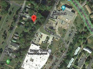 104 Oak St, Charlottesville, VA