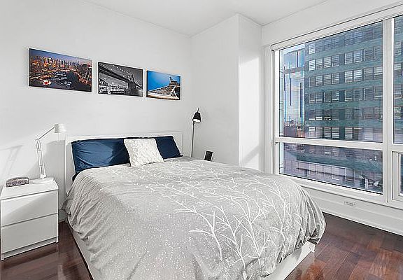 5th image of 350 W 42nd St APT 25J
