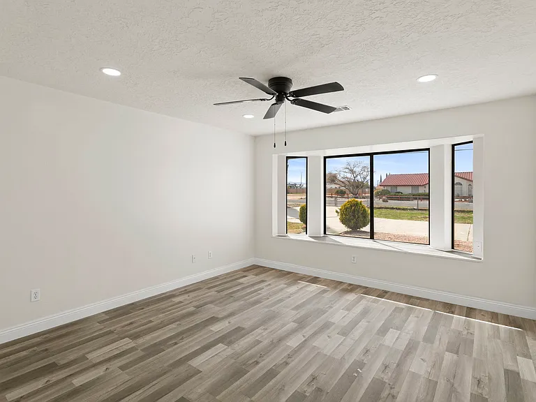 7349 Jenkins Ave — Photo 11