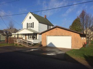 609 Vine St, Negaunee, MI 49866