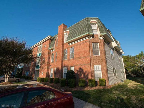 3rd image of 304 Riveranne Ct APT 211