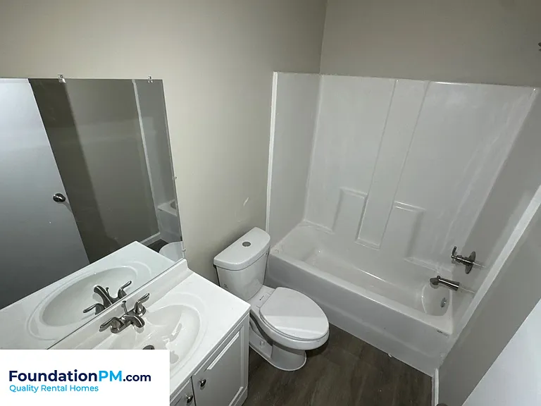 772 Pearce St — Photo 11