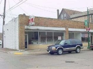 1366 S 71st St, West Allis, WI 53214