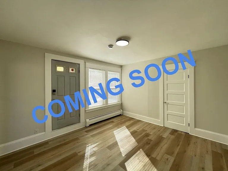 55 Henriette St #4 — Photo 1