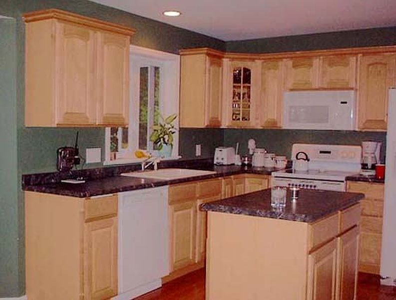 4th image of 14 GOLDFIELD Lane