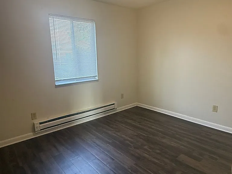 4365 Parkway Dr — Photo 7