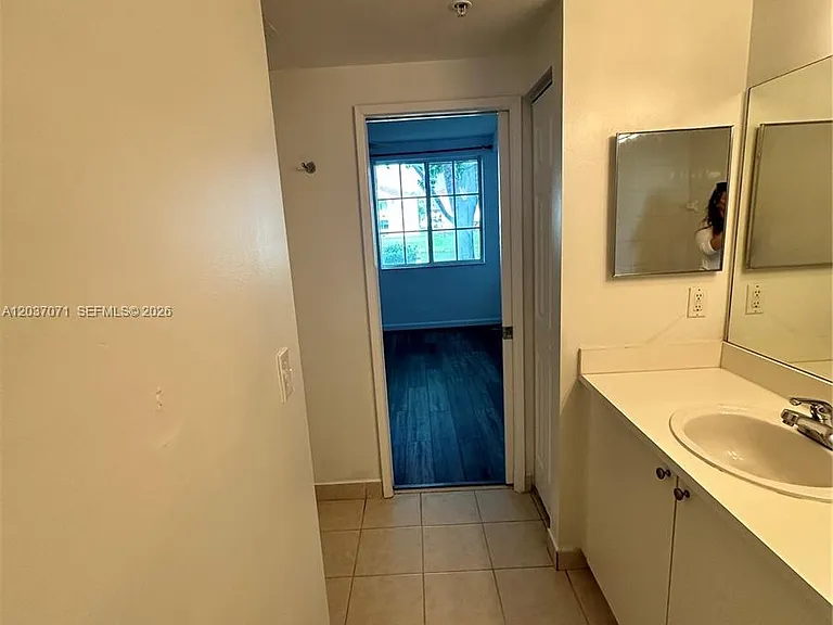 8050 N Nob Hill Rd #102 — Photo 10