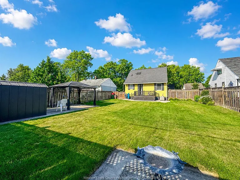 1774 Olive Rd — Photo 19