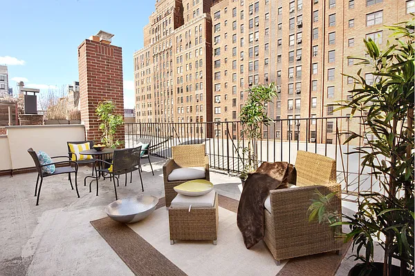 Sold by Stribling | media 20