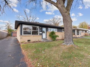 38 N Highview Ave, Addison, IL 60101