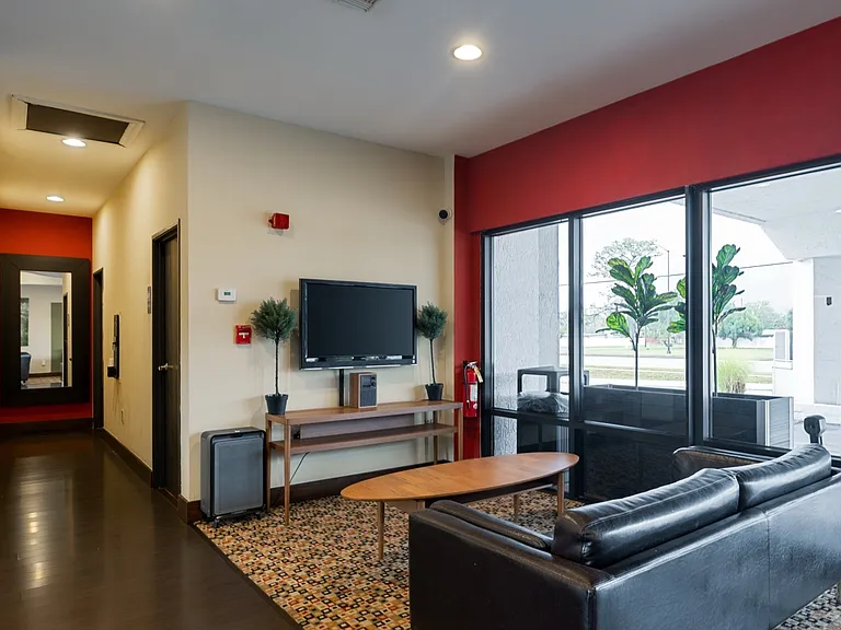 2407 W Vine St — Photo 12