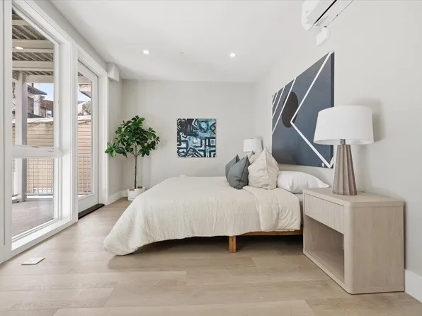 134 New York Avenue image 16 of 31