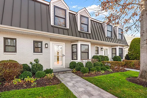 50 Hubbard Ln Photo 1