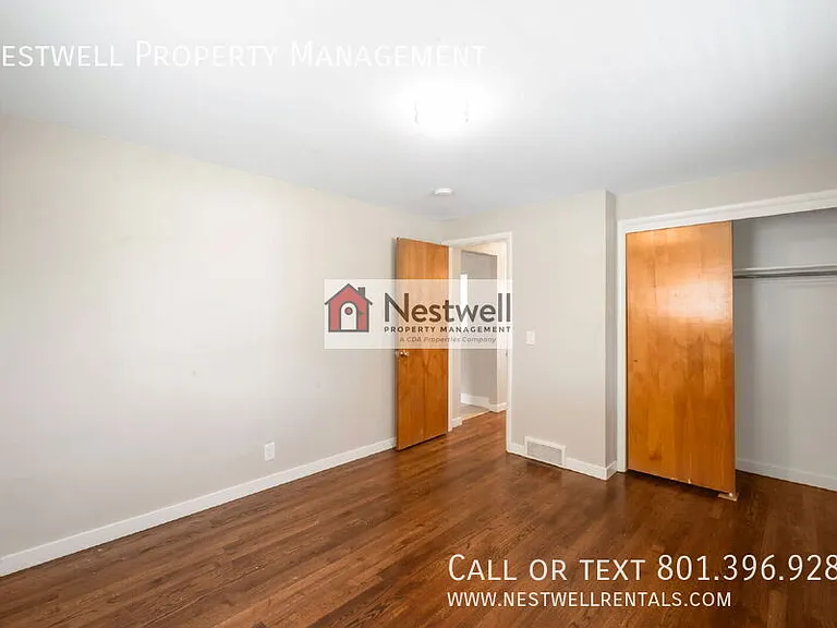 2545 E 3300 S — Photo 12