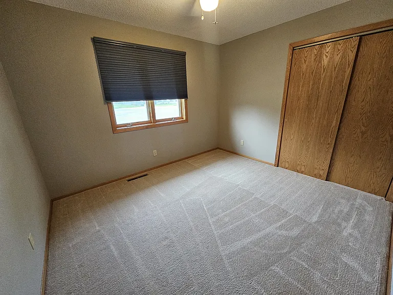 604 Tanager Ct — Photo 10