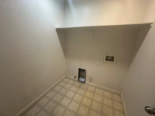 5413 Coastal Wind St — Photo 9