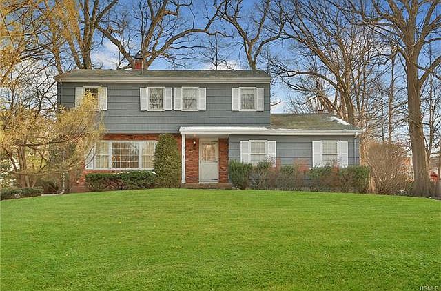 1st image of 33 Concord Dr