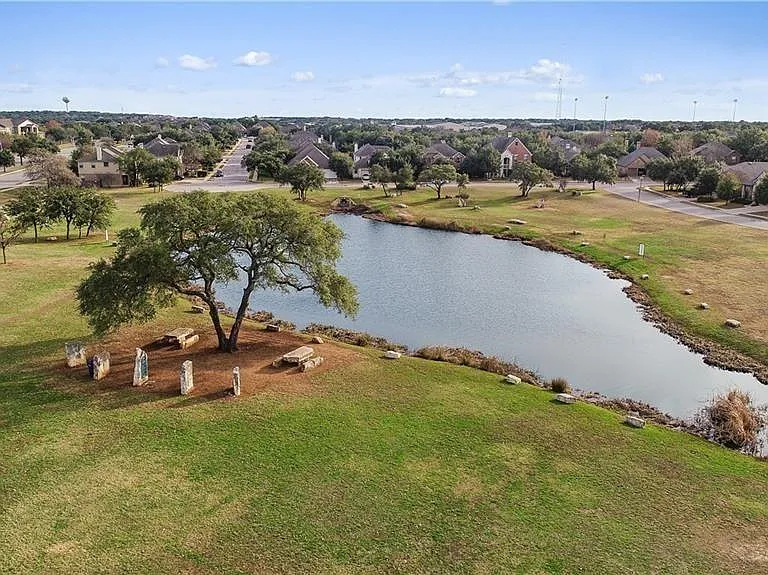2140 Local Rebel Loop — Photo 35