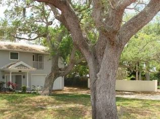 7795 Holiday Dr N, Sarasota, FL 34231