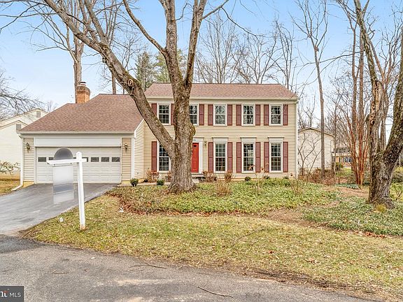 2nd image of 10848 Burr Oak Way