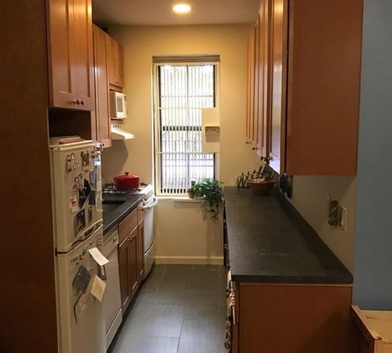 2nd image of 205 W 15th St APT 2B