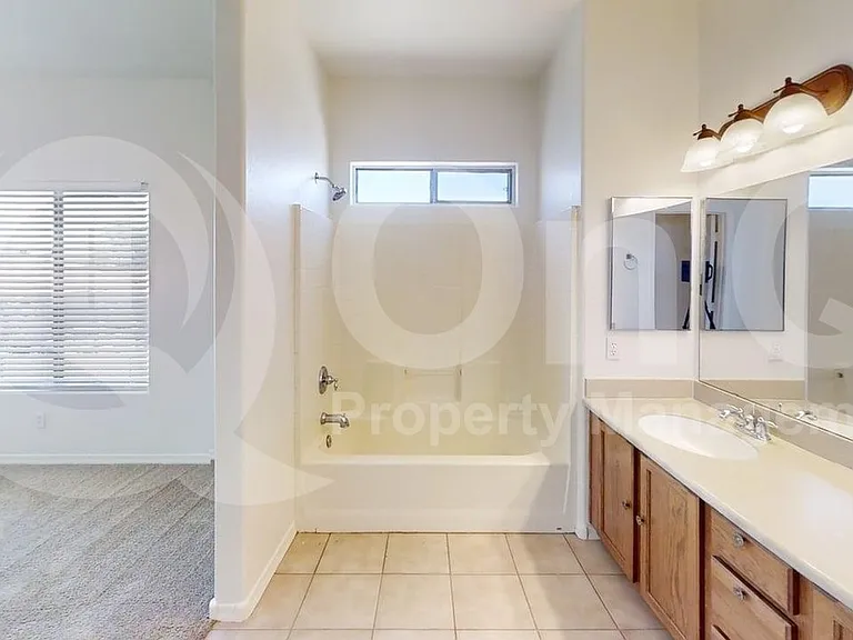 12204 W Ocotillo Ln — Photo 17