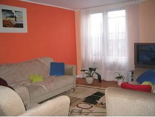 Sold by Advisors Realty Inc | media 28