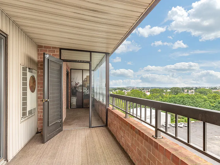 3920 Mystic Valley Pkwy #9 — Photo 14