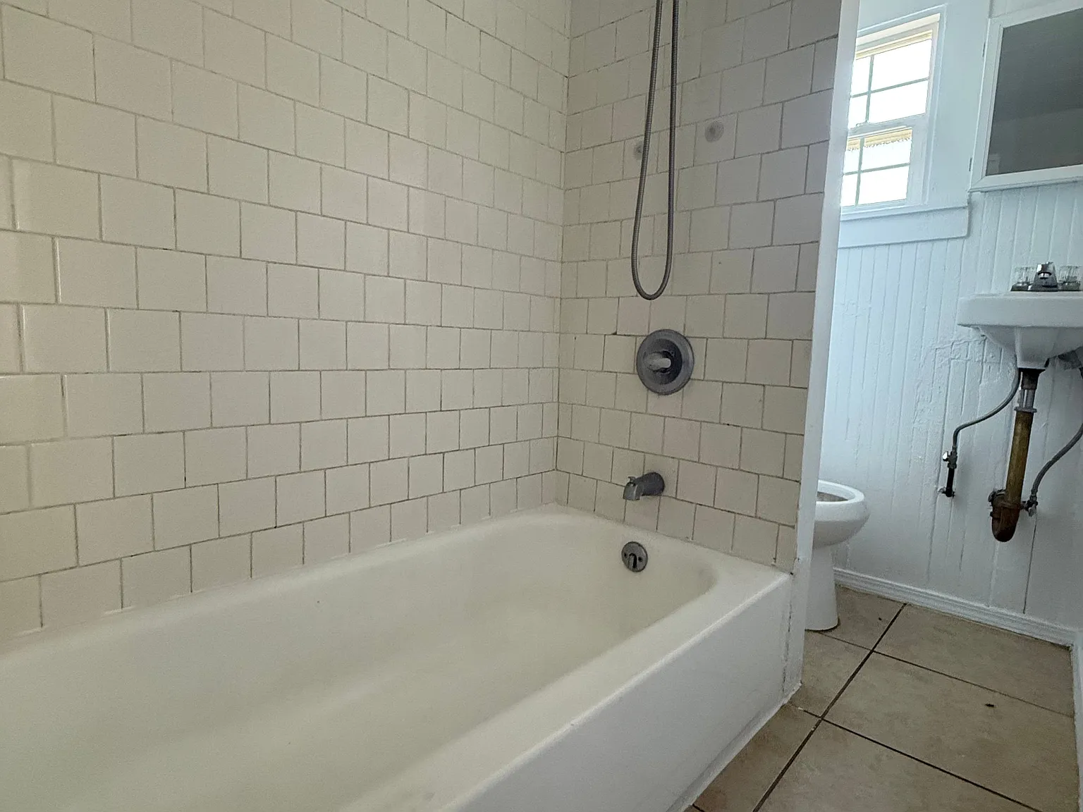 2 bed, $1,850 — Photo 2