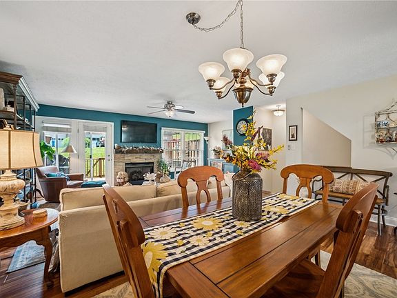 5th image of 470 Cherryhill Dr