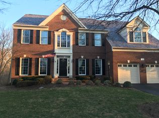 1324 Moore Pl SW, Leesburg, VA
