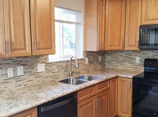 1912 Filbert St APT C, Forest Grove, OR 97116