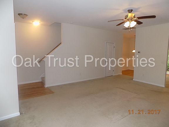 3rd image of 118 Hidden Palms Blvd