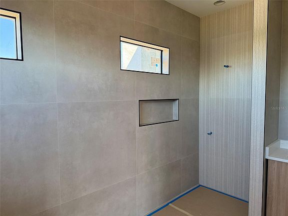 5th image of 15212 Aquarius Cir