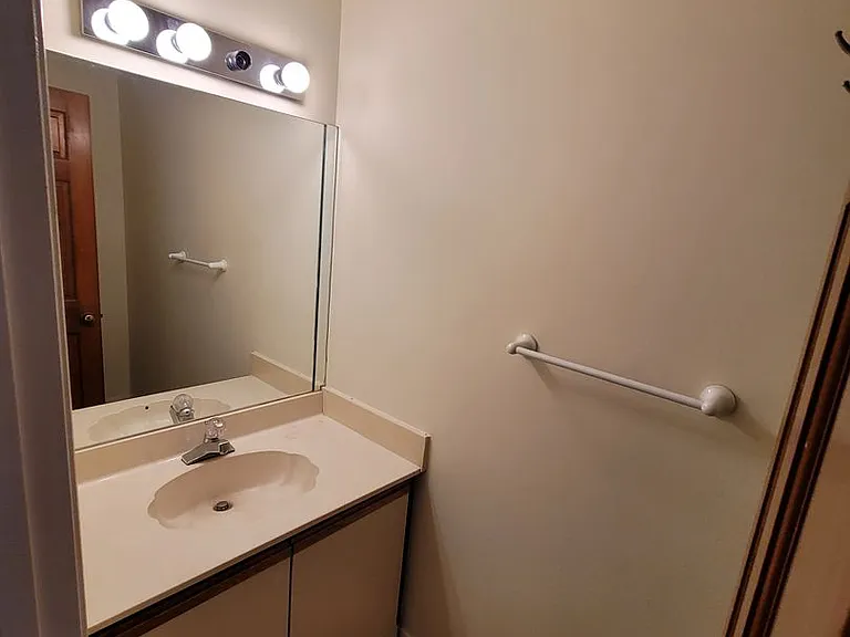 8730 Thomas Dr #101 — Photo 25
