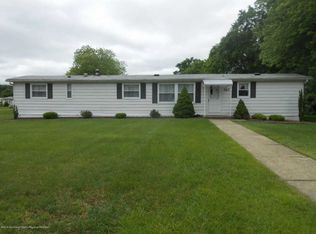 567 Sara Dr, Freehold, NJ 07728
