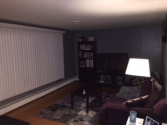 4th image of 16 Penwood Dr