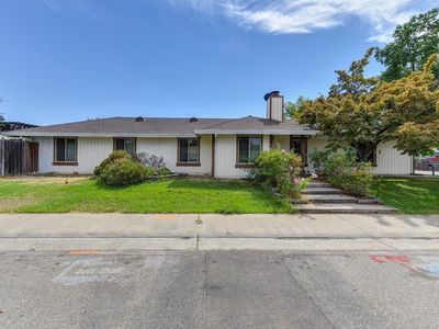 1001 Hayer Cir, Rio Linda, CA, 95673