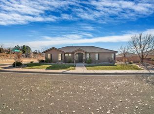 286 E Memory Ln, Washington, UT 84780