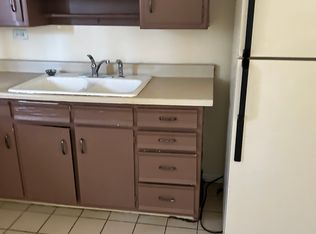 348 E Burlington St #1, Riverside, IL 60546