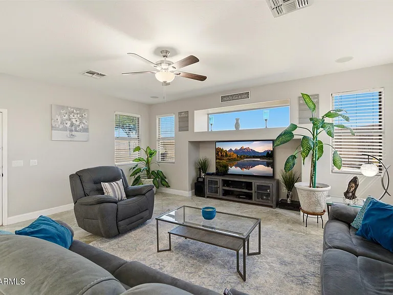 22250 W Ashleigh Marie Dr — Photo 12