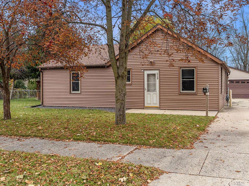 1st image of 1724 S Willard Ave