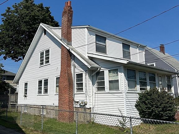 4th image of 131 Farrington St