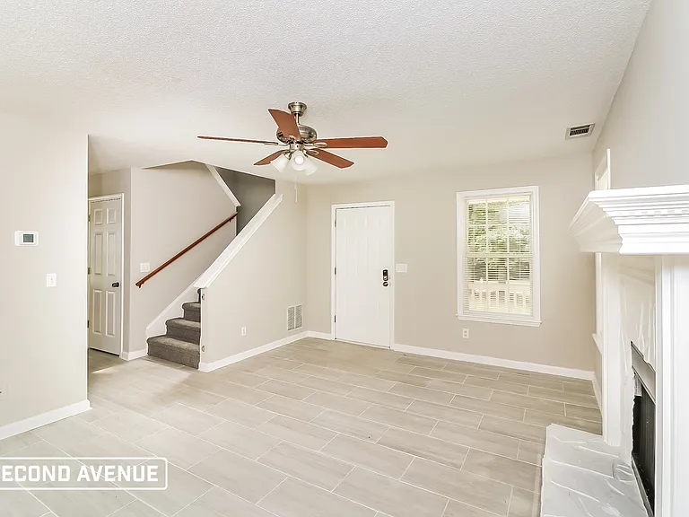514 Willow Creek Dr — Photo 8