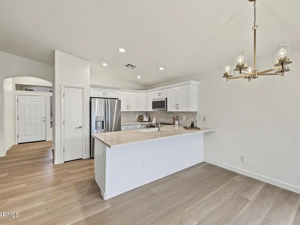4528 E STRAWBERRY Drive, Gilbert, AZ 85298