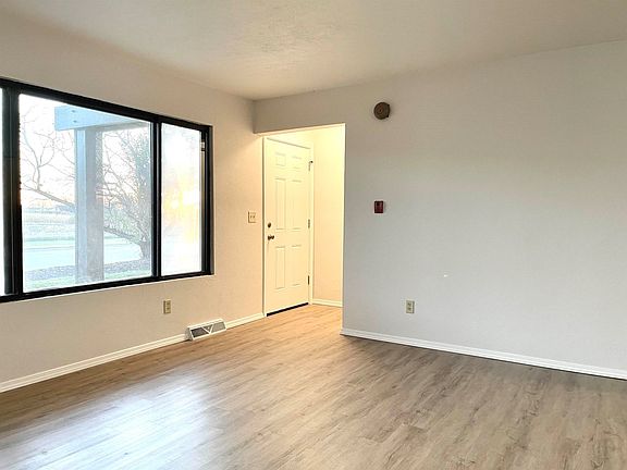 2nd image of 1751 Eldorado Dr APT 2
