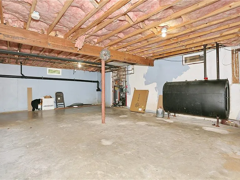 80 Old Quaker Hill Rd — Photo 21