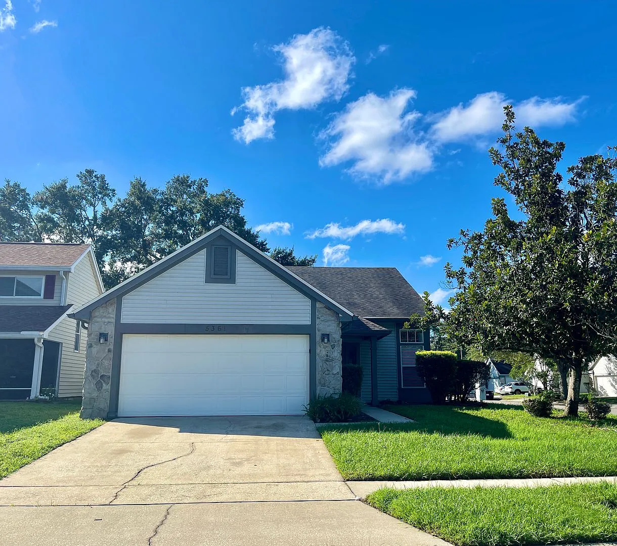 Nice 3/2.5 Oviedo Two-Story Home Off Dean Road — Photo 1