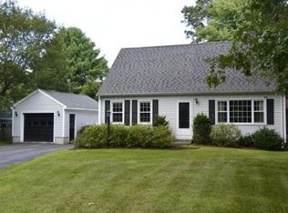 77 Adams St, Medfield, MA 02052